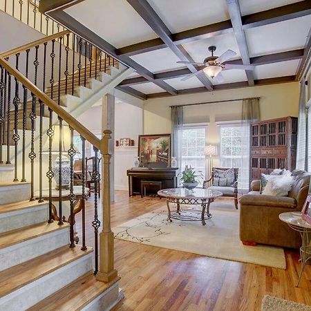 Sleeps16, Spacious Home, Close To Downtown, Beltline, And Walk To Restaurants, 75" Tv, 2 Person Jacuzzi, Ping Pong Атланта Екстериор снимка