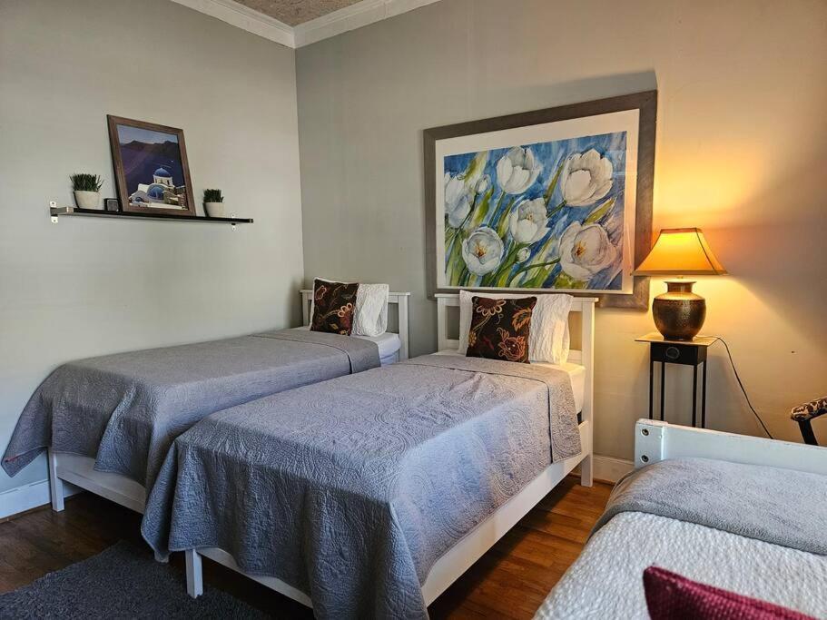 Sleeps16, Spacious Home, Close To Downtown, Beltline, And Walk To Restaurants, 75" Tv, 2 Person Jacuzzi, Ping Pong Атланта Екстериор снимка