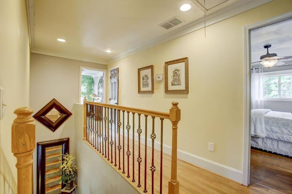 Sleeps16, Spacious Home, Close To Downtown, Beltline, And Walk To Restaurants, 75" Tv, 2 Person Jacuzzi, Ping Pong Атланта Екстериор снимка